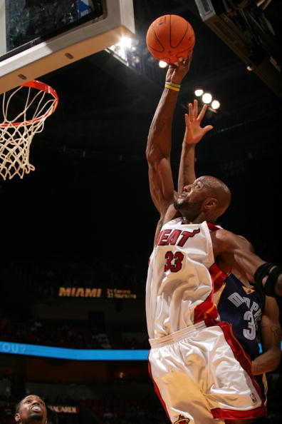 热火轻取灰熊,易建联状态火热 热火轻取灰熊,易建联状态火热