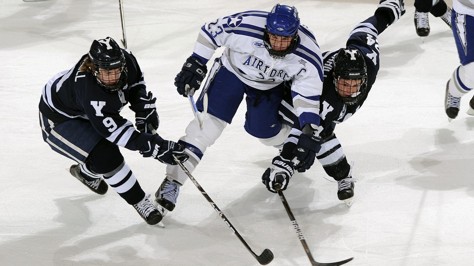 时代的交响，当雷霆的青春风暴席卷末节，詹姆斯的传奇在世界杯舞台续写