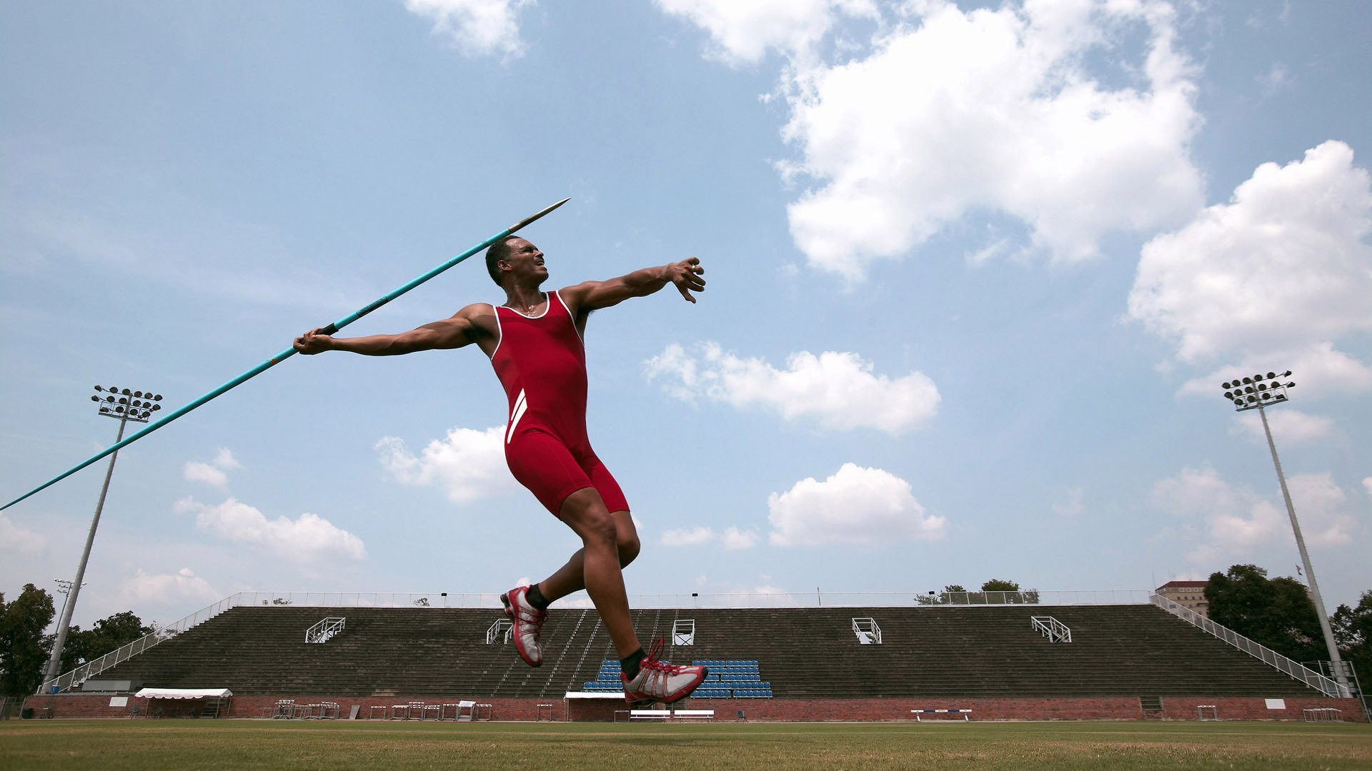 永恒之城的绿茵王座，贝林厄姆用统治级数据宣告新时代降临