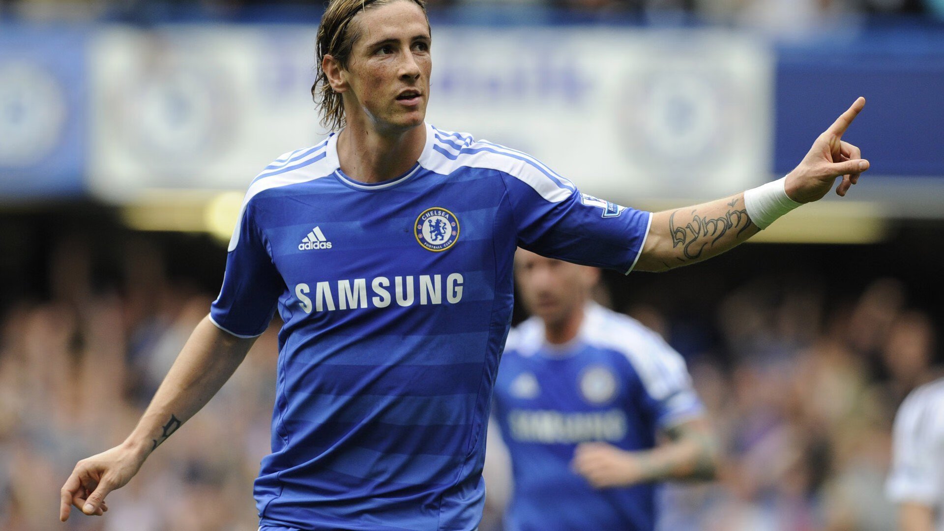 开云体育在线-孔德破纪录之夜，拜仁史诗翻盘马赛—唯一性的绿茵诠释